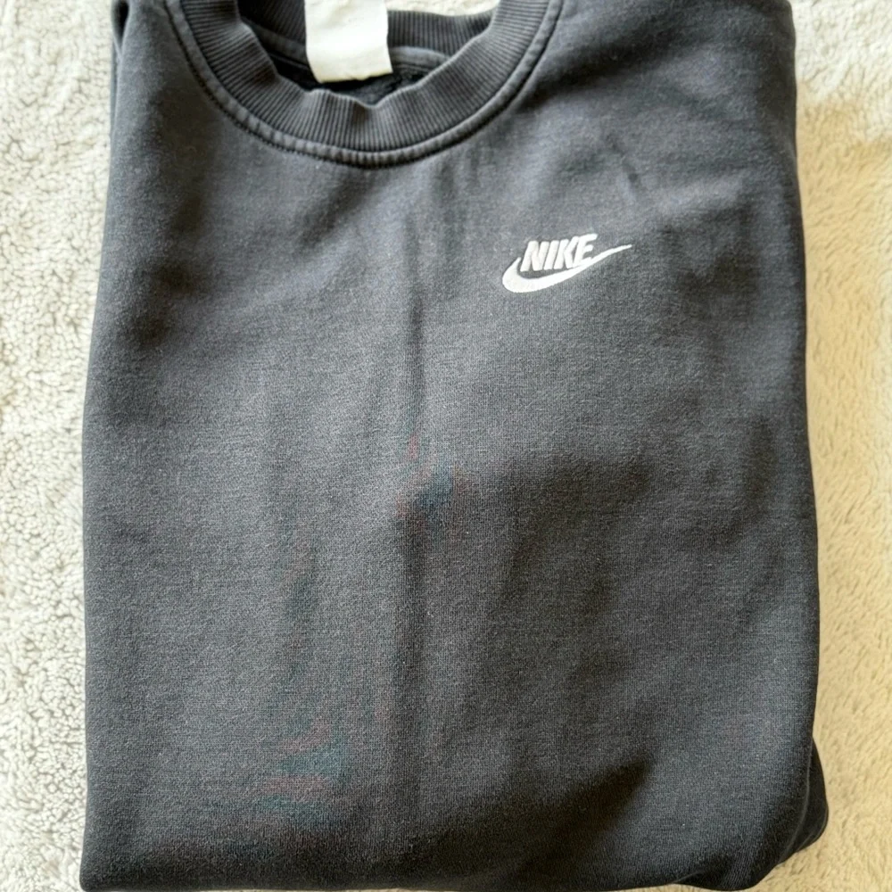 Boys, Nike Black Crewneck Sweatshirt